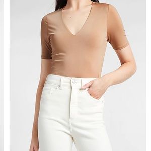 Express Body Contour Double Layer V-Neck Tee